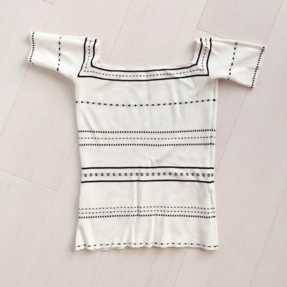 Simons ICONE OFF-THE-SHOULDER knit top